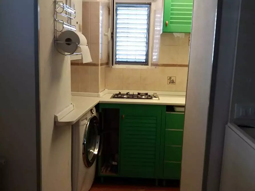 Immagine 9 di Monolocale in vendita  in Via Cavour 15 a Carrara