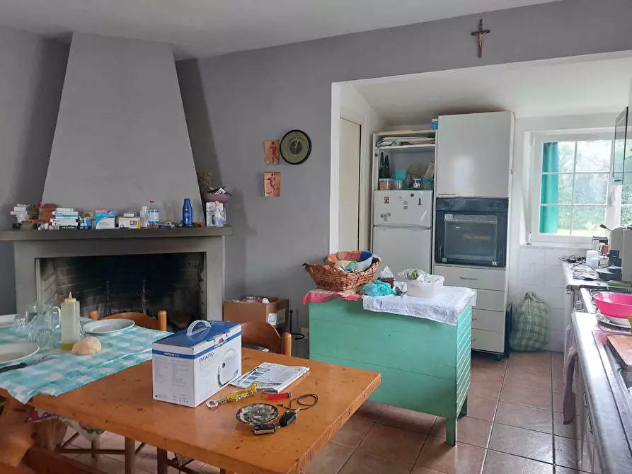 Immagine 7 di Casa semindipendente in vendita  in Strada Statale 1 264 a Ortonovo