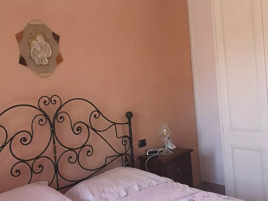 Immagine 4 di Casa semindipendente in vendita  in Piazza Marco Tosini a Castelnuovo Magra