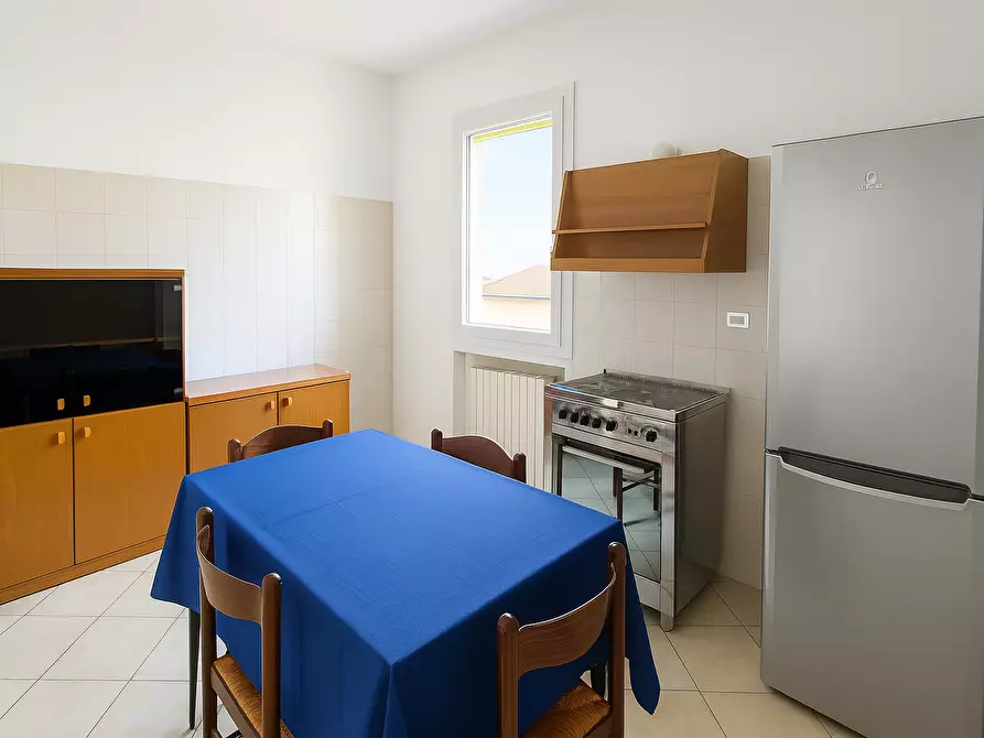 Immagine 4 di Trilocale in affitto  a Bologna