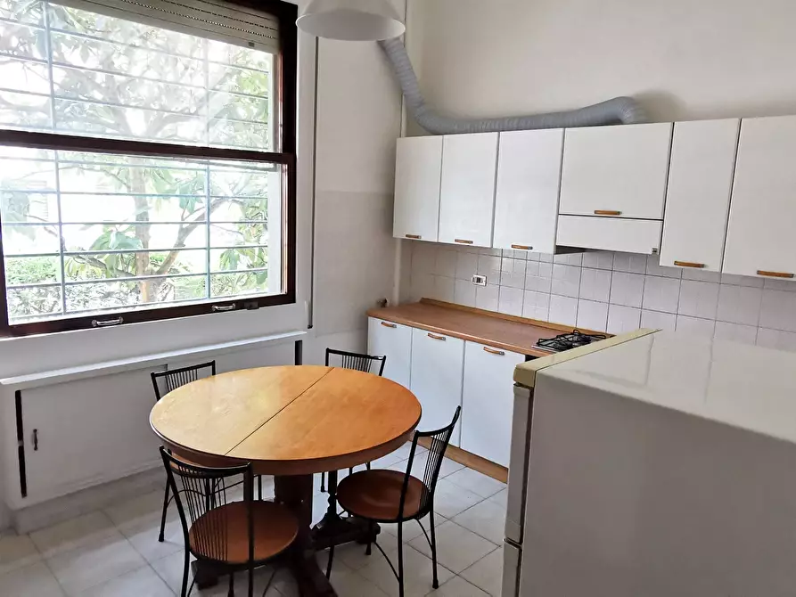 Immagine 3 di Trilocale in affitto  a Bologna