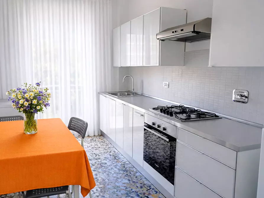 Immagine 3 di Trilocale in affitto  a Bologna