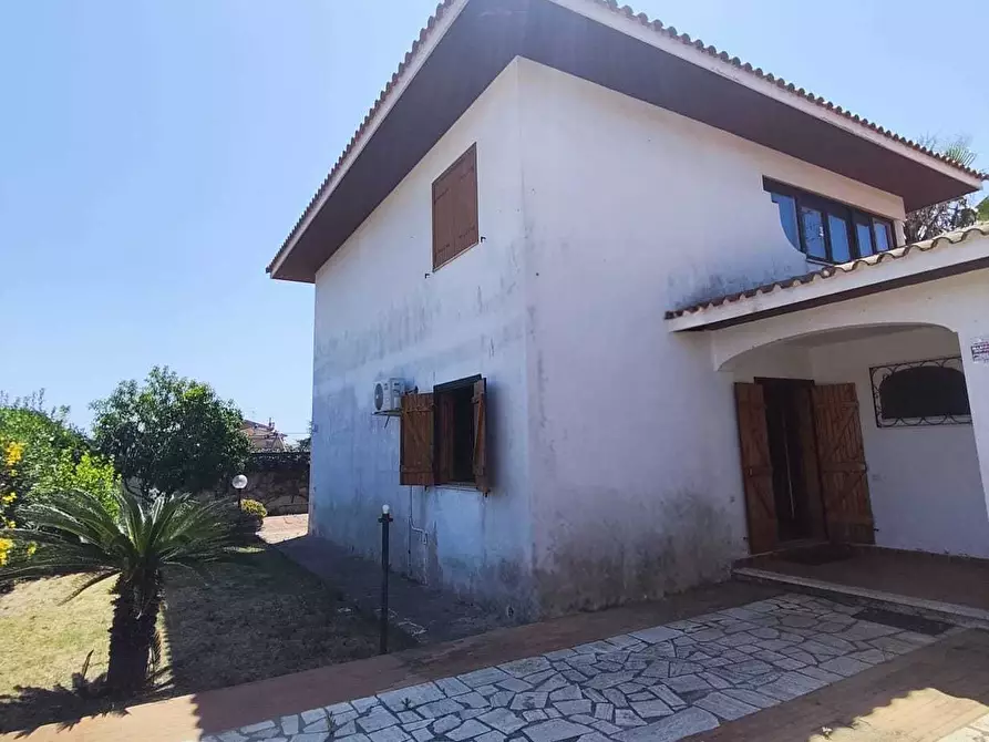 Immagine 1 di Casa bifamiliare in vendita  in Via del Colle 7 a San Felice Circeo