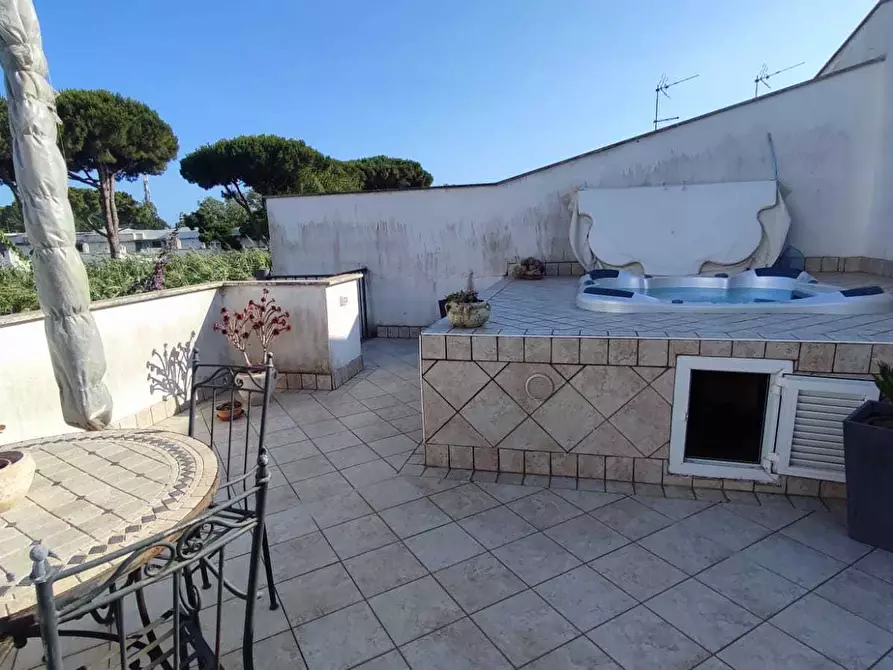 Immagine 18 di Villetta a schiera in vendita  in Viale Regina Elena 64 a San Felice Circeo