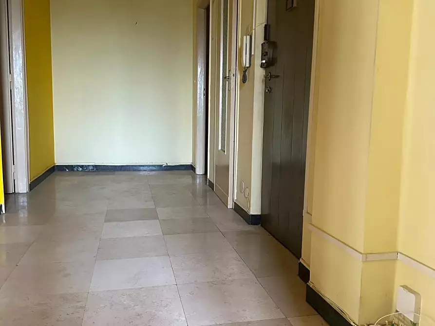 Immagine 27 di Trilocale in vendita  in Piazza Pitagora 12 a Torino