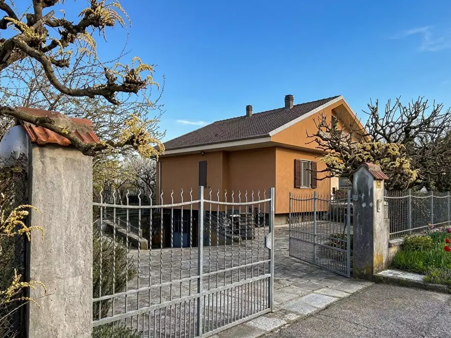 Immagine 15 di Villa in vendita  in Strada Ravetto 52 a Orbassano