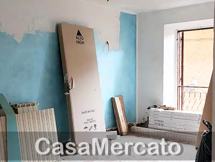 Immagine 4 di Bilocale in vendita  in Via del Macello Vecchhio a Rocca Di Papa