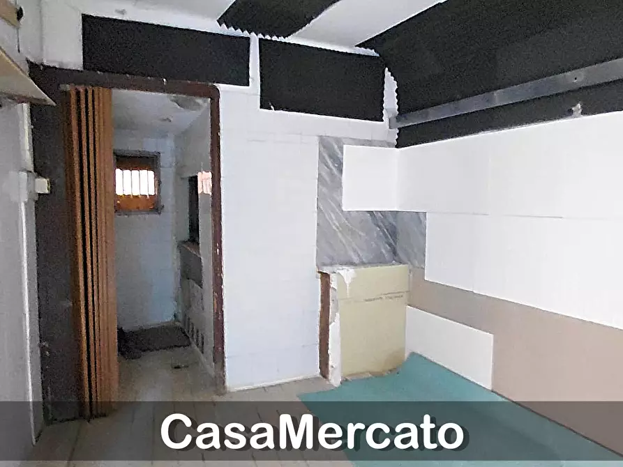 Immagine 11 di Locale commerciale in affitto  in Corso Giuseppe Garibaldi a Ariccia