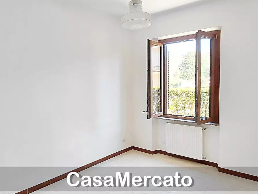 Immagine 15 di Pentalocale in affitto  in Viale dei Pini a Montecompatri