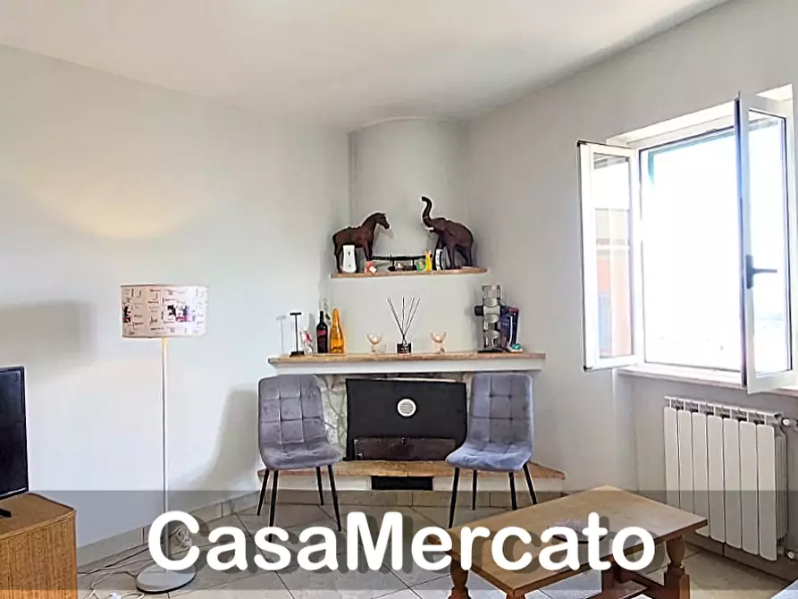 Immagine 11 di Appartamento in vendita  in Via Fratelli Kennedy a Lanuvio