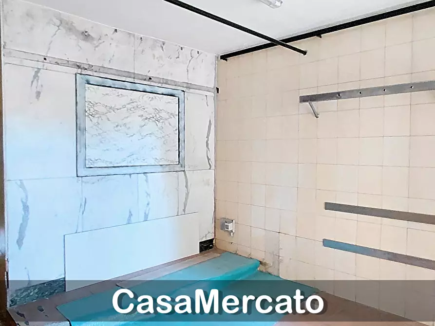 Immagine 9 di Locale commerciale in affitto  in Corso Giuseppe Garibaldi a Ariccia