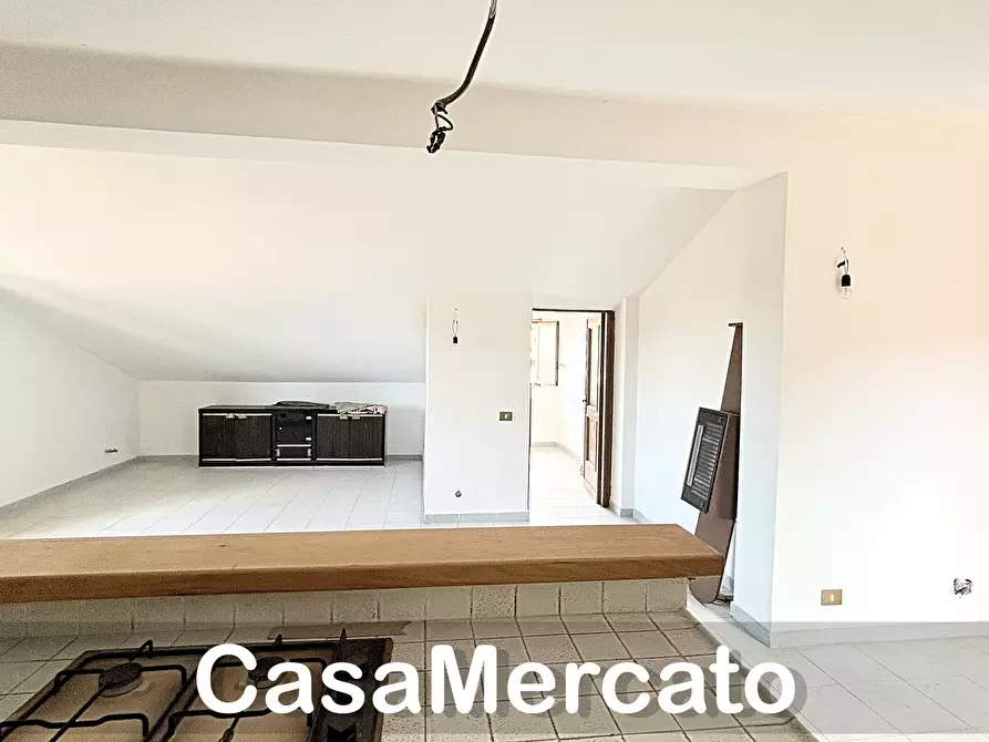 Immagine 8 di Mansarda in vendita  a Rocca Di Papa