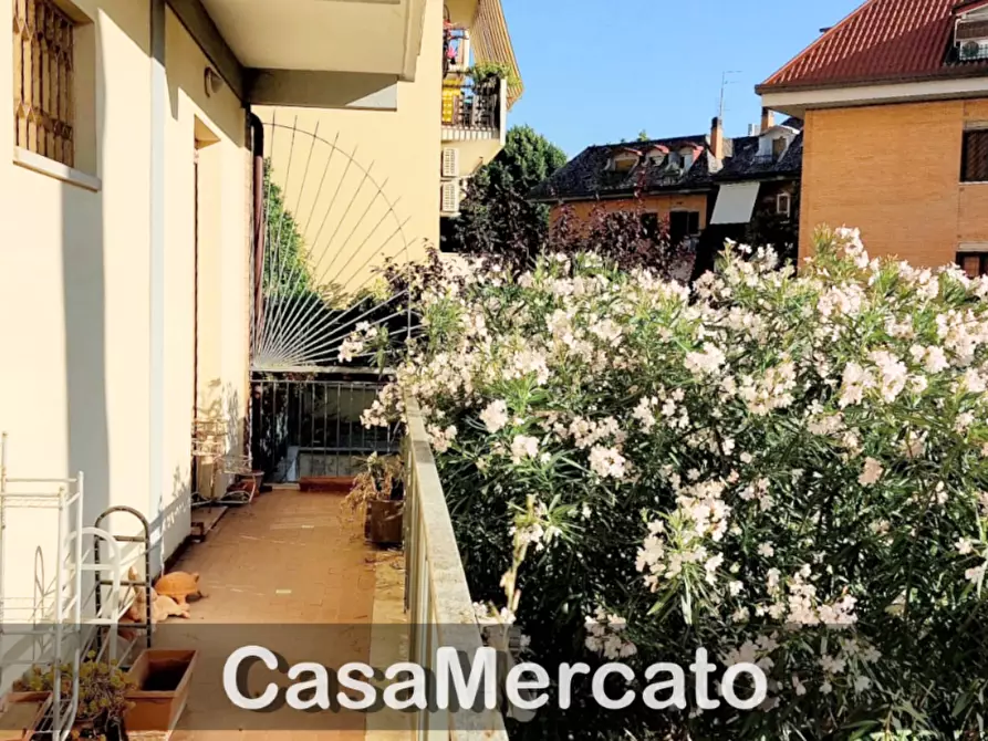 Immagine 19 di Trilocale in vendita  in Viale San Bartolomeo a Grottaferrata