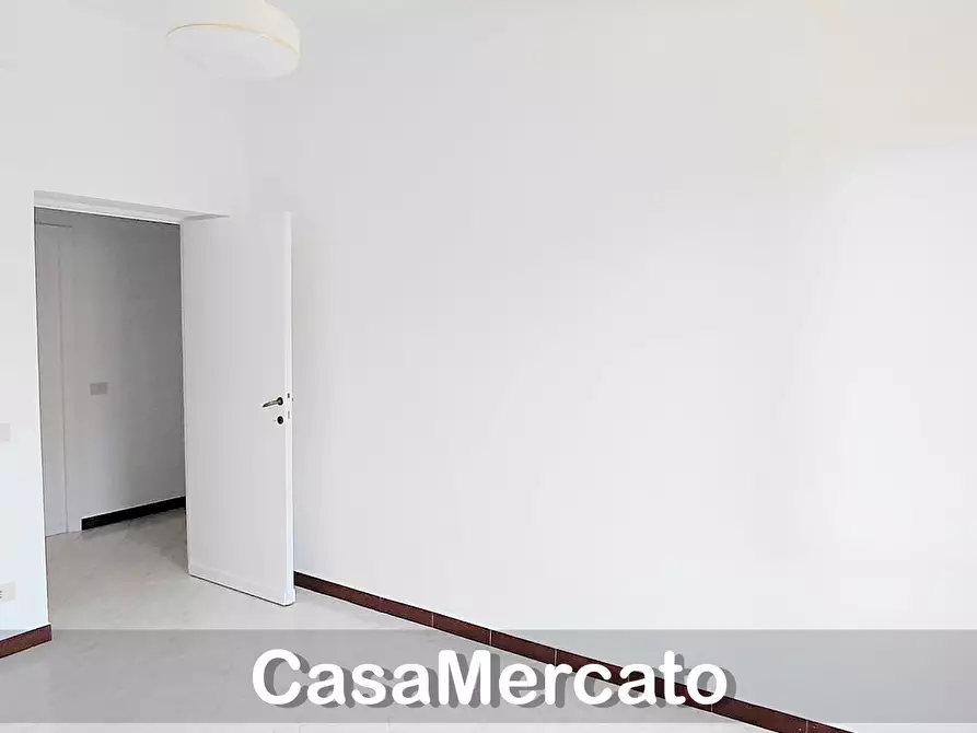 Immagine 16 di Pentalocale in affitto  in Viale dei Pini a Montecompatri
