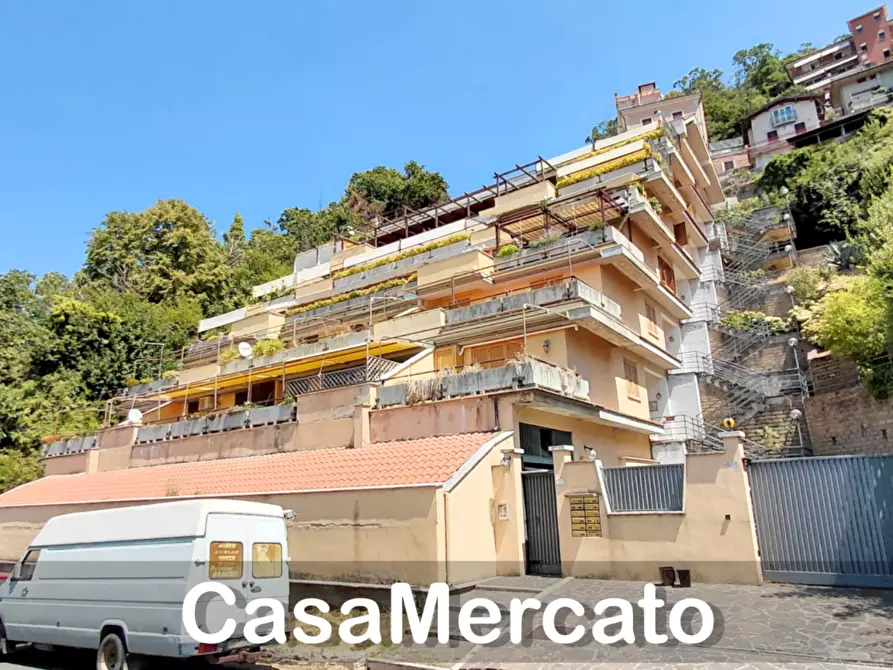 Immagine 2 di Quadrilocale in vendita  in Via Roma a Rocca Di Papa