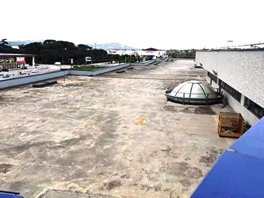 Immagine 3 di Capannone industriale in vendita  in VIA LUIGI EINUDI a Civitanova Marche