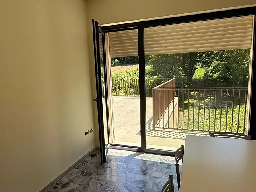 Immagine 3 di Appartamento in affitto  a Venarotta