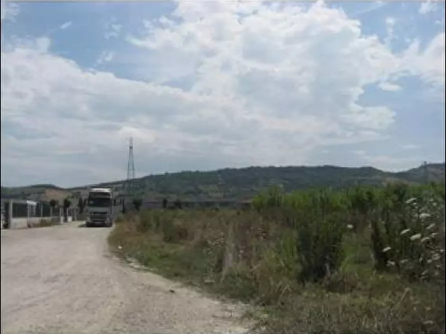 Immagine 2 di Terreno industriale in vendita  in via valtiberina a San Benedetto Del Tronto