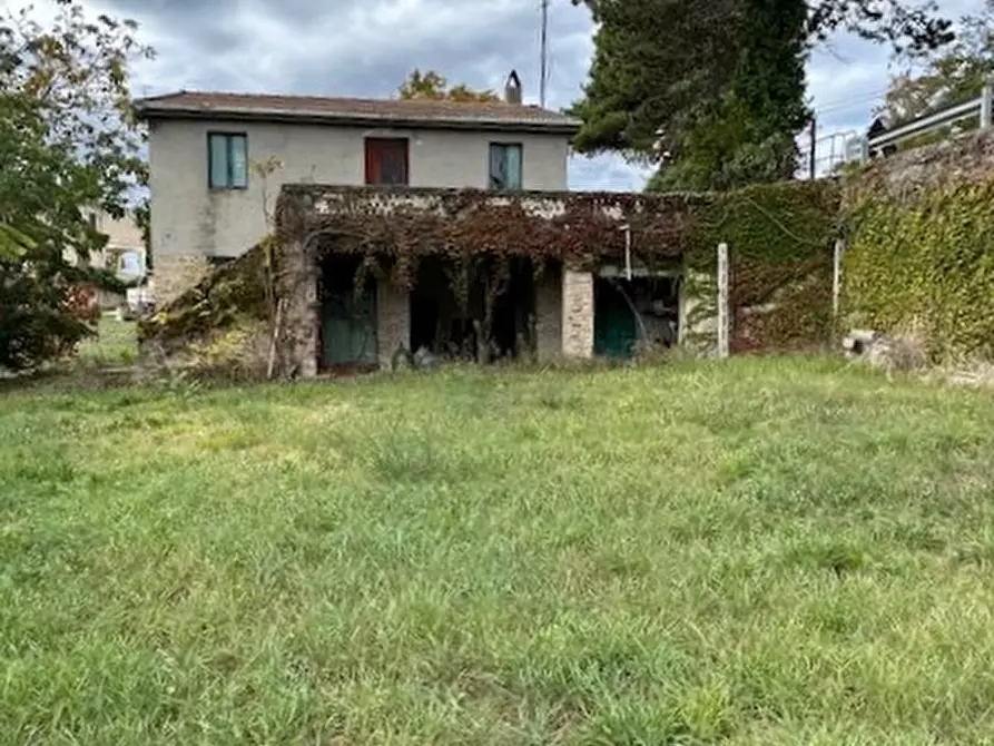 Immagine 8 di Rustico / casale in vendita  a Carassai