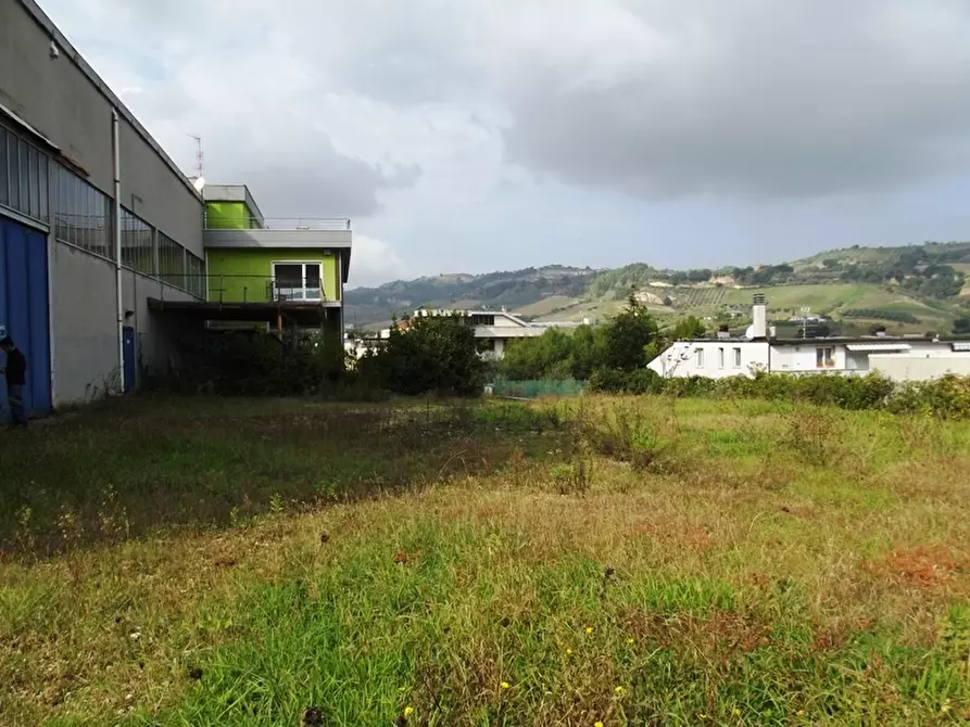 Immagine 11 di Capannone industriale in affitto  a Acquaviva Picena