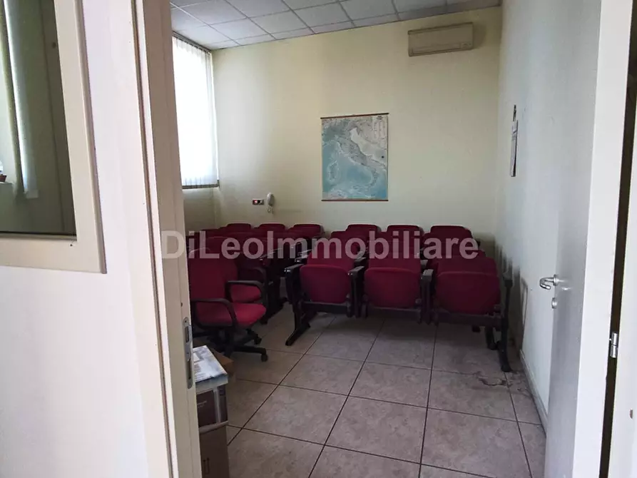 Immagine 9 di Attività artigianale in vendita  a Ascoli Piceno