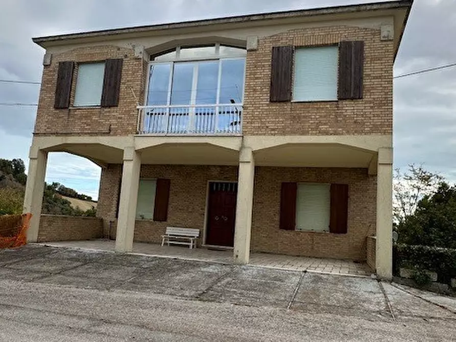 Immagine 2 di Casa bifamiliare in vendita  a Carassai