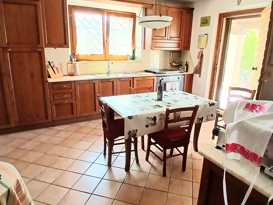 Immagine 56 di Casa indipendente in vendita  a Ancarano