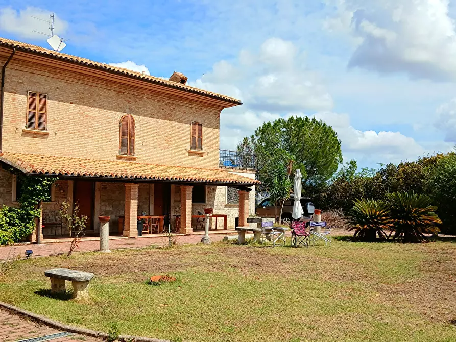 Immagine 1 di Casa indipendente in vendita  a Ancarano