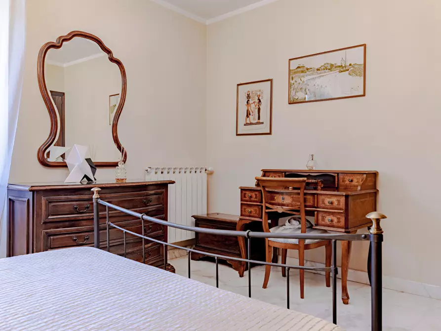 Immagine 53 di Casa indipendente in vendita  a Sarzana