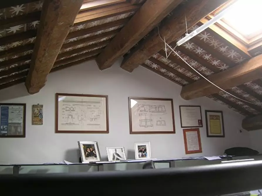 Immagine 18 di Casa indipendente in vendita  in centro storico a Ascoli Piceno