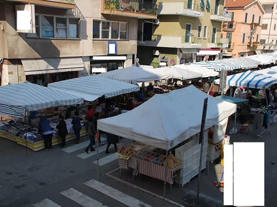 Immagine 3 di Locale commerciale in vendita  a San Benedetto Del Tronto