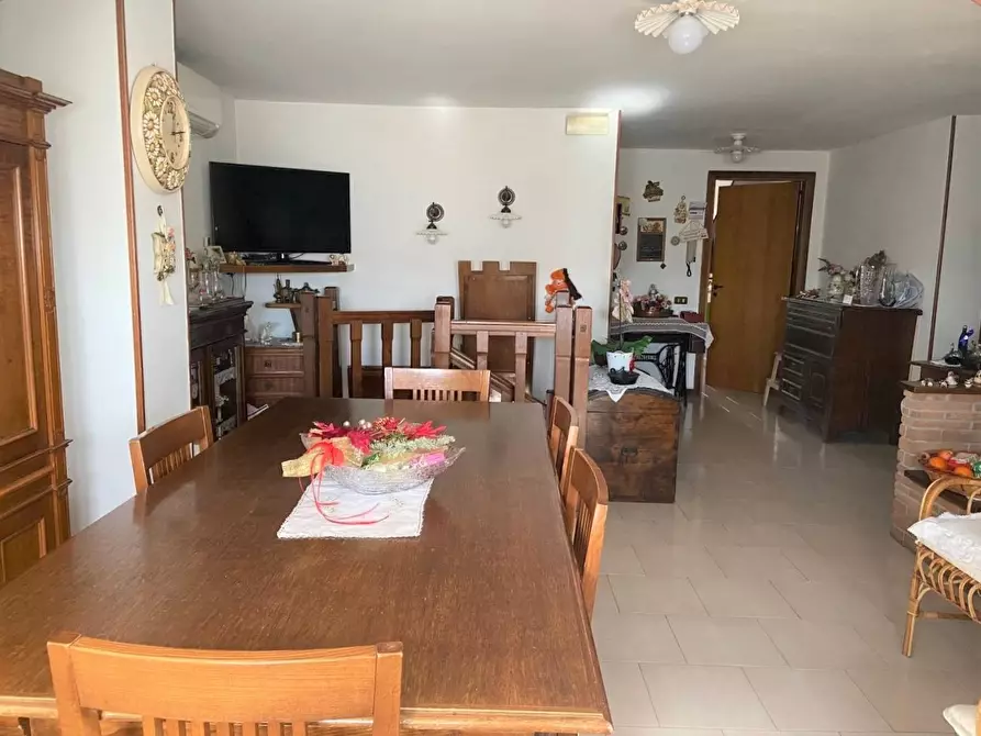 Immagine 13 di Appartamento in vendita  a Monsampolo Del Tronto