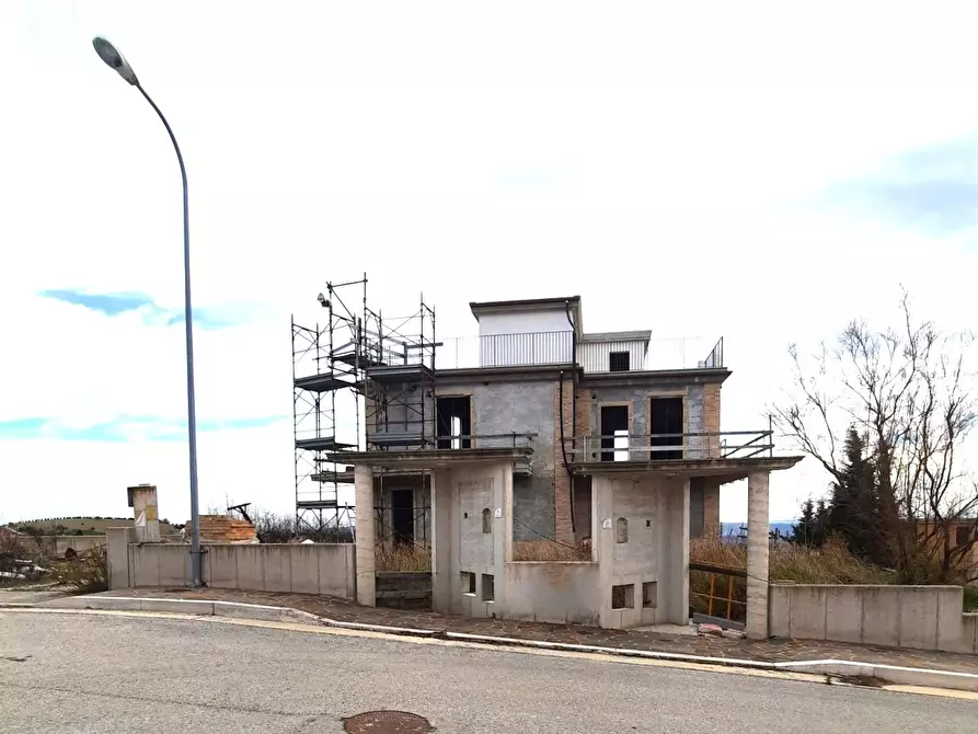 Immagine 8 di Casa indipendente in vendita  a Offida