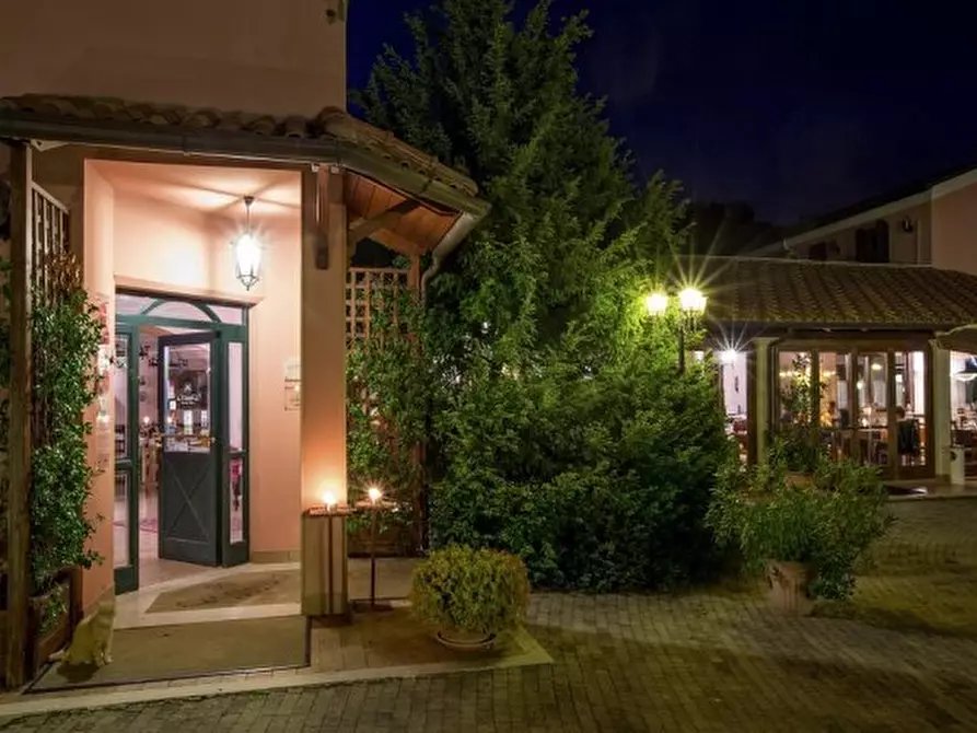 Immagine 11 di Albergo/B&B/Residence in vendita  a Ripatransone