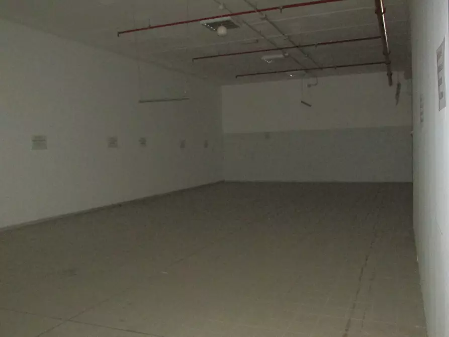 Immagine 24 di Locale commerciale in vendita  in VIA EINAUDI a Civitanova Marche