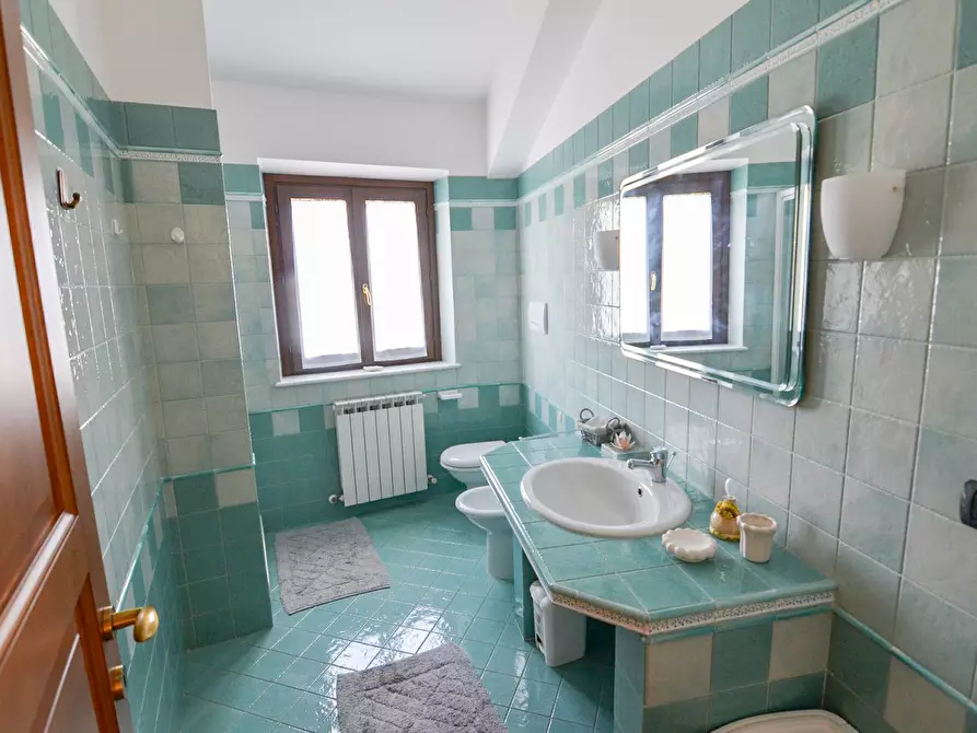 Immagine 17 di Casa indipendente in vendita  a Acquaviva Picena