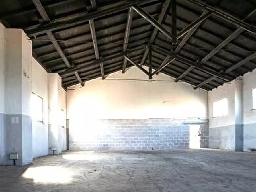 Immagine 9 di Capannone industriale in affitto  a Fiano Romano