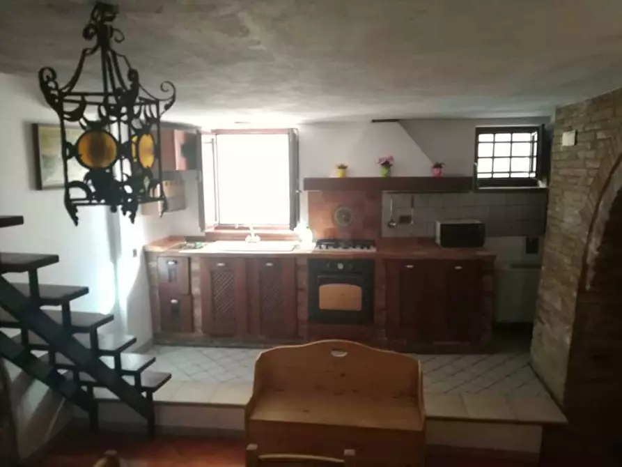 Immagine 3 di Casa indipendente in vendita  a Fermo