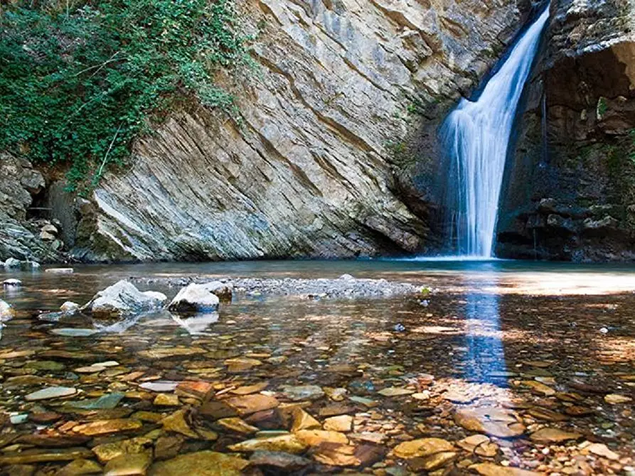 Immagine 19 di Appartamento in vendita  in Vico III Ariosto a San Fele