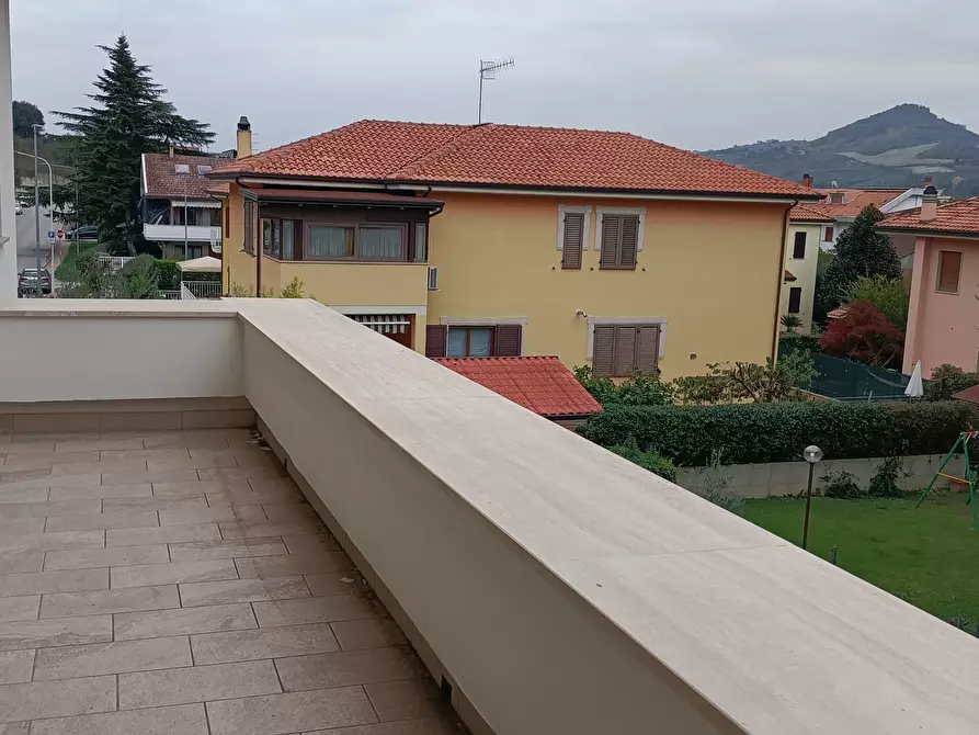 Immagine 15 di Casa indipendente in vendita  a Ascoli Piceno