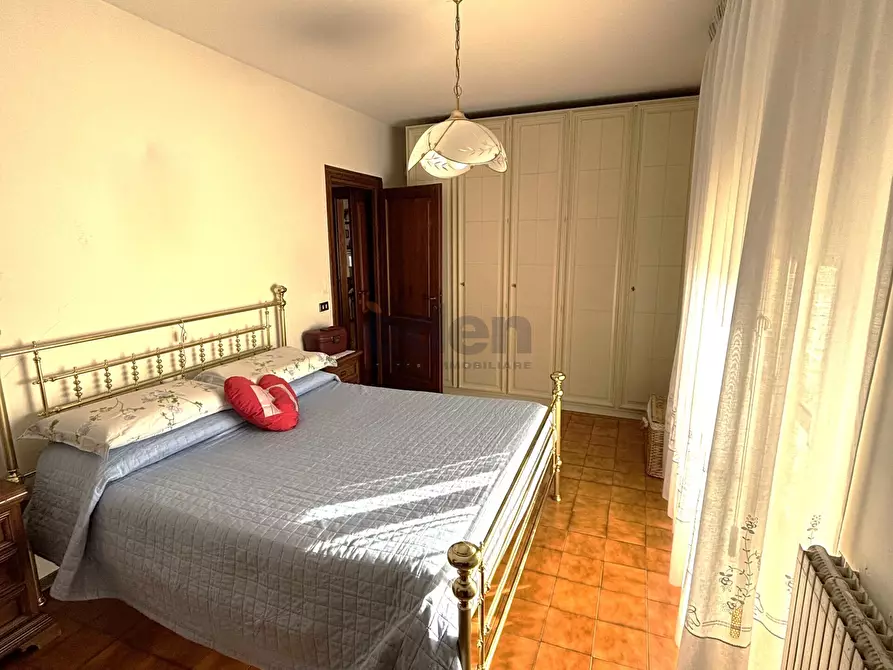 Immagine 2 di Trilocale in vendita  in STRADA DI SALICETO PANARO 211 a Modena