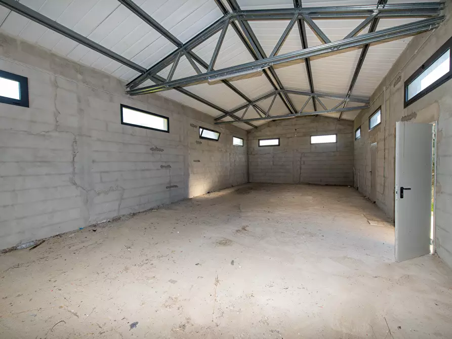 Immagine 60 di Villa in vendita  a Soleminis