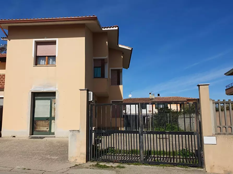 Immagine 3 di Locale commerciale in vendita  a Senorbì