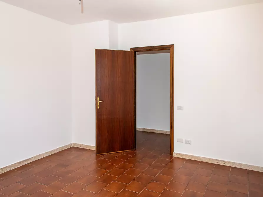 Immagine 11 di Ufficio in affitto  a Quartu Sant'elena