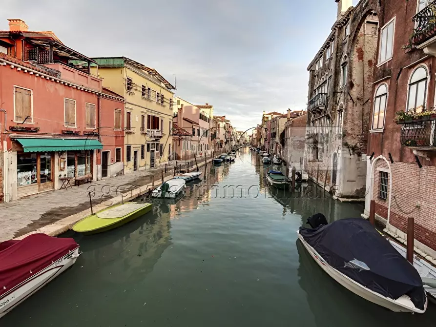 Immagine 8 di Bilocale in vendita  in Fondamenta de la Sensa a Venezia