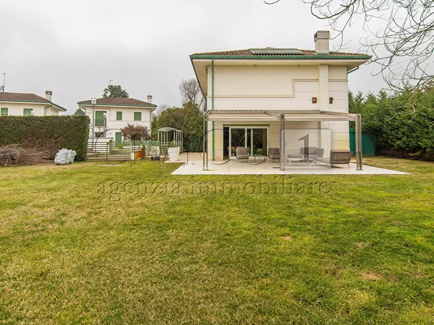 Immagine 48 di Casa bifamiliare in vendita  a Vicenza