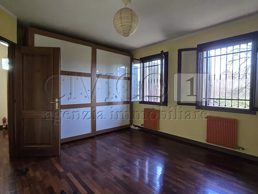 Immagine 20 di Casa bifamiliare in vendita  in via dei Fanti 154 a Torri Di Quartesolo