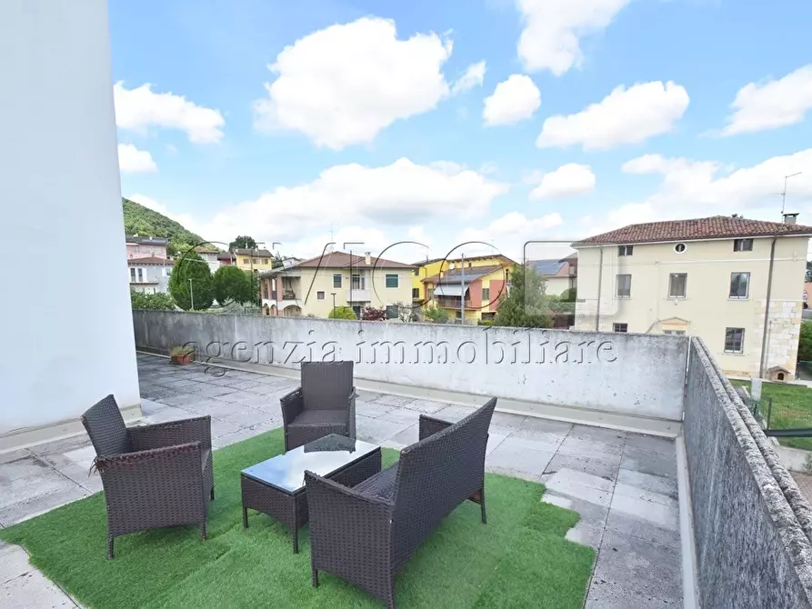 Immagine 14 di Appartamento in vendita  in Via Chiesa Nuova 3/5 a Longare