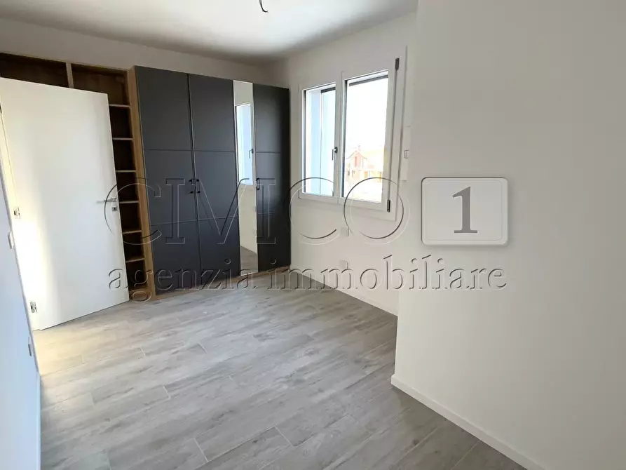 Immagine 10 di Porzione di casa in vendita  in Via Alessandro Volta a Curtarolo