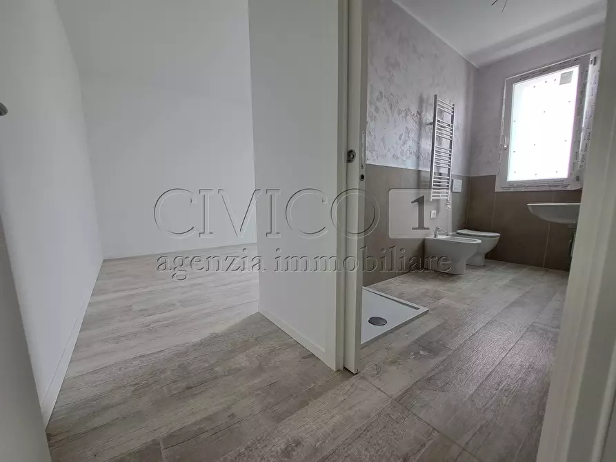 Immagine 25 di Appartamento in vendita  in Via Secula a Longare